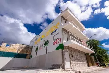 هتل Bello Caribe Express