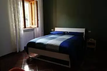 تختخواب و صبحانه La Casetta Di Nives