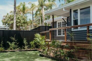 מוטל Nelson Palms