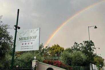 Pensione Mirihof Retreat And Olive Estate