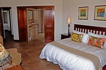 방갈로 Bezweni Lodge