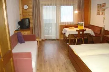 Отель Zettlerhof