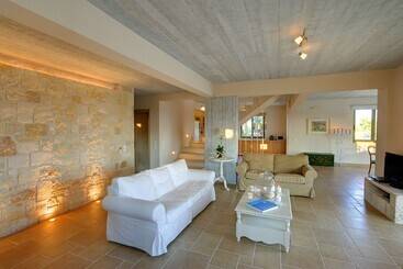 ツーリストアパートメント Ideales Resort