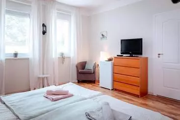 Aamiaismajoitus (B&B) City Inn Szigetvar