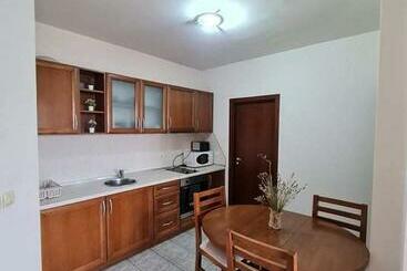 Edelweiss Inn Aparthotel, Apartment 32