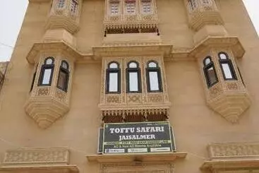 Otel Tofu Safari