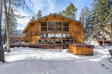 Turistihuoneistot The Matterhorn I Hottub I Ping Pong I Chalk Wall