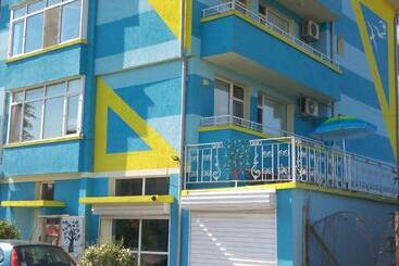 ペンション къща за гости синьо лято