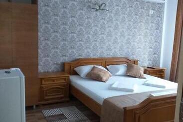 پانسیون Vila Mercury Mamaia Nord