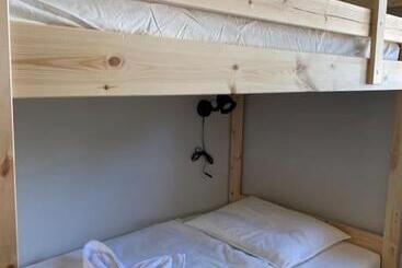 Жильё для туристов Pool Spa Sauna And Beach Beddingestrand