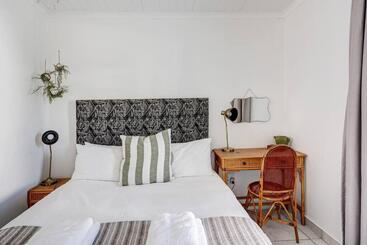 Turistlägenheter Strandveldt House Paternoster