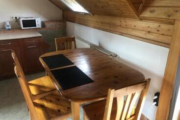 شقق خاصة سياحية Tulipán Ház