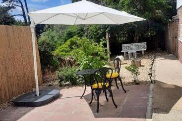 Apartamenty turystyczne Woodside Annexe