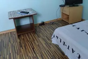 Pensión Km!sofia   стаи за гости