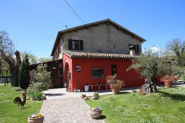 Turista apartmanok Appartamenti Il Palazzaccio