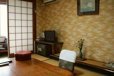 Kochi   Hotel   Vacation Stay 92252