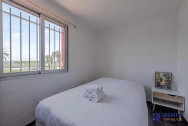 Appartements touristiques Le Cannetois   2 Chambres   Wifi   Parking