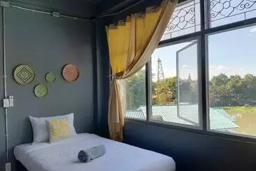 Pensionat Tharuadaeng Old City Ayutthaya ท่าเรือแดง กรุงเก่า อยุธยา