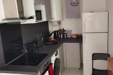 آپارتمان‌های توریست‌ها Home Up Bezons