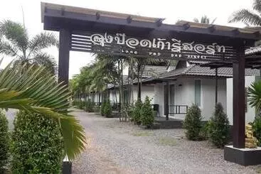 Lung Pod 9 Resort