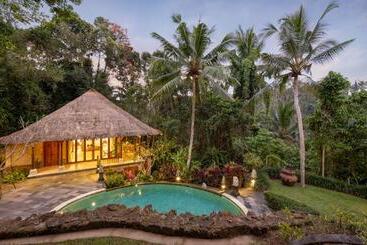 Hotelli The Allure Ubud Villas