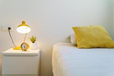 Turist apartmanları Lovely Apartment With Seaview