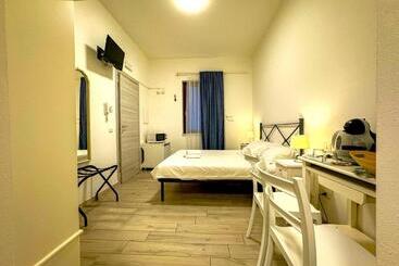 پانسیون Sg Rooms   Casa Laura