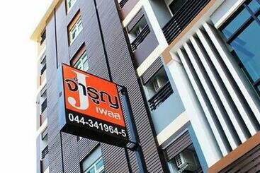 ホテル J Jamroon Place