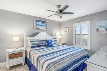 هتل آپارتمان Pelican Beach Resort By Tufan