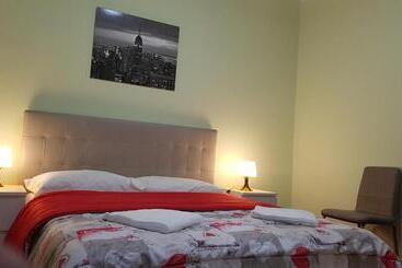 پانسیون Nirvana House Pisa