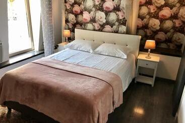 تختخواب و صبحانه Les Chambres D Hotes Chez Alisa Et Daniel