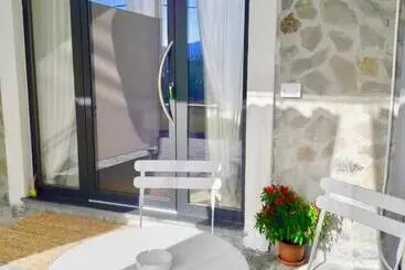 Majatalo Collimare Rooms & Sailing Near 5 Terre