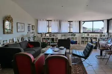 Bed and Breakfast Chambre D Elvire