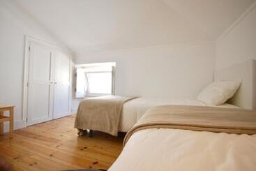 Turistlägenheter 28 House Baleal Island   Ocean View, Patio With Barbecue, Perfect Location