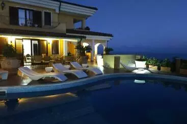 Aamiaismajoitus (B&B) Villa Fontana Saia