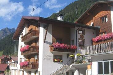 پانسیون Haus Alblitt