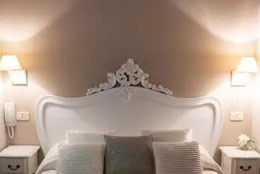B&b Alexander