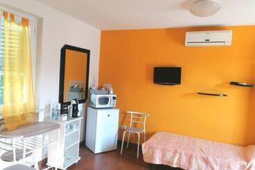 تختخواب و صبحانه Nonna Piera