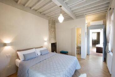 Il Piccolo Cavour Charming House B&b