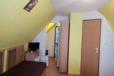 Pension  Penzion Mima V Kováčovej
