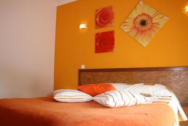 Pansiyon Lc S Guesthouse