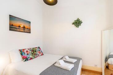 Turistlägenheter Beach House Leça Beach Surf   By Guest Spa