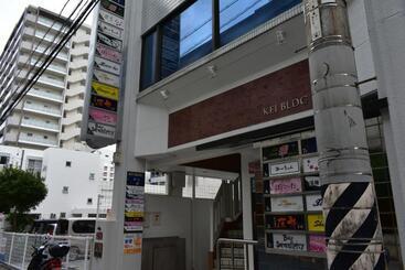 Aparthotel George House In Tsuji