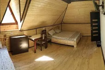 Hotel сімейний еко готель вежа бойка