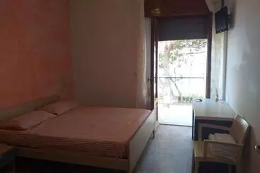 Pansiyon Room In Bb Spacious Double Room Beside The Sea