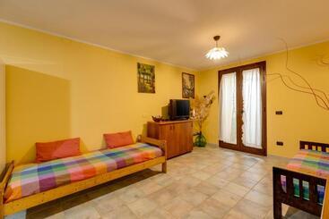 Turistihuoneistot Taverna Albachiara 49 B