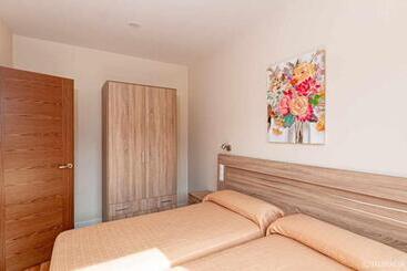 شقق خاصة سياحية Aparatamento Cerca De Playas Reno