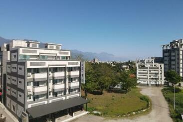 تختخواب و صبحانه 拾光民宿