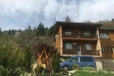 Pensione садиба древоцвіт