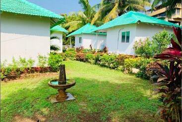 Hotell Tropical Valley Resort